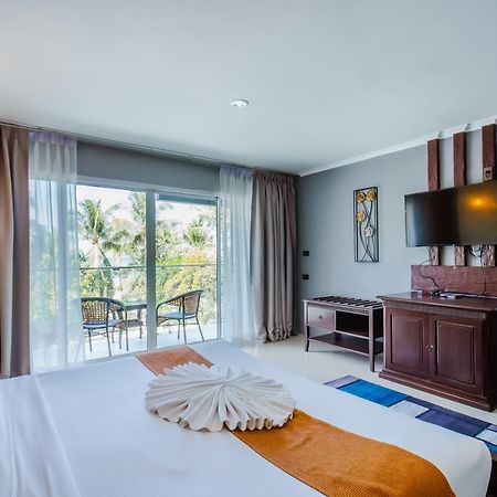 Time Out Hotel Patong Ngoại thất bức ảnh
