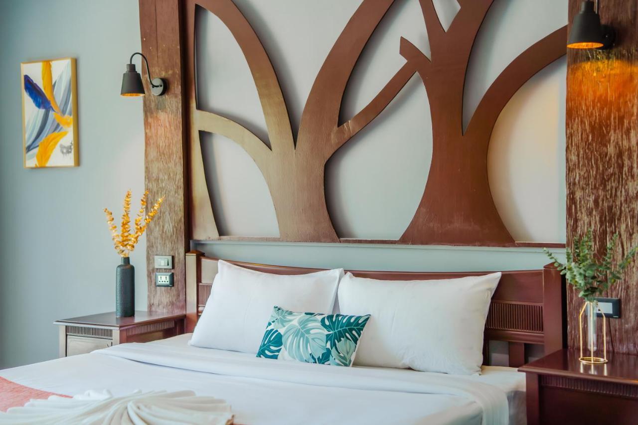 Time Out Hotel Patong Ngoại thất bức ảnh