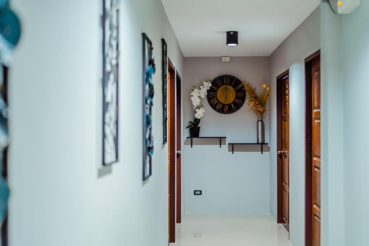 Time Out Hotel Patong Ngoại thất bức ảnh