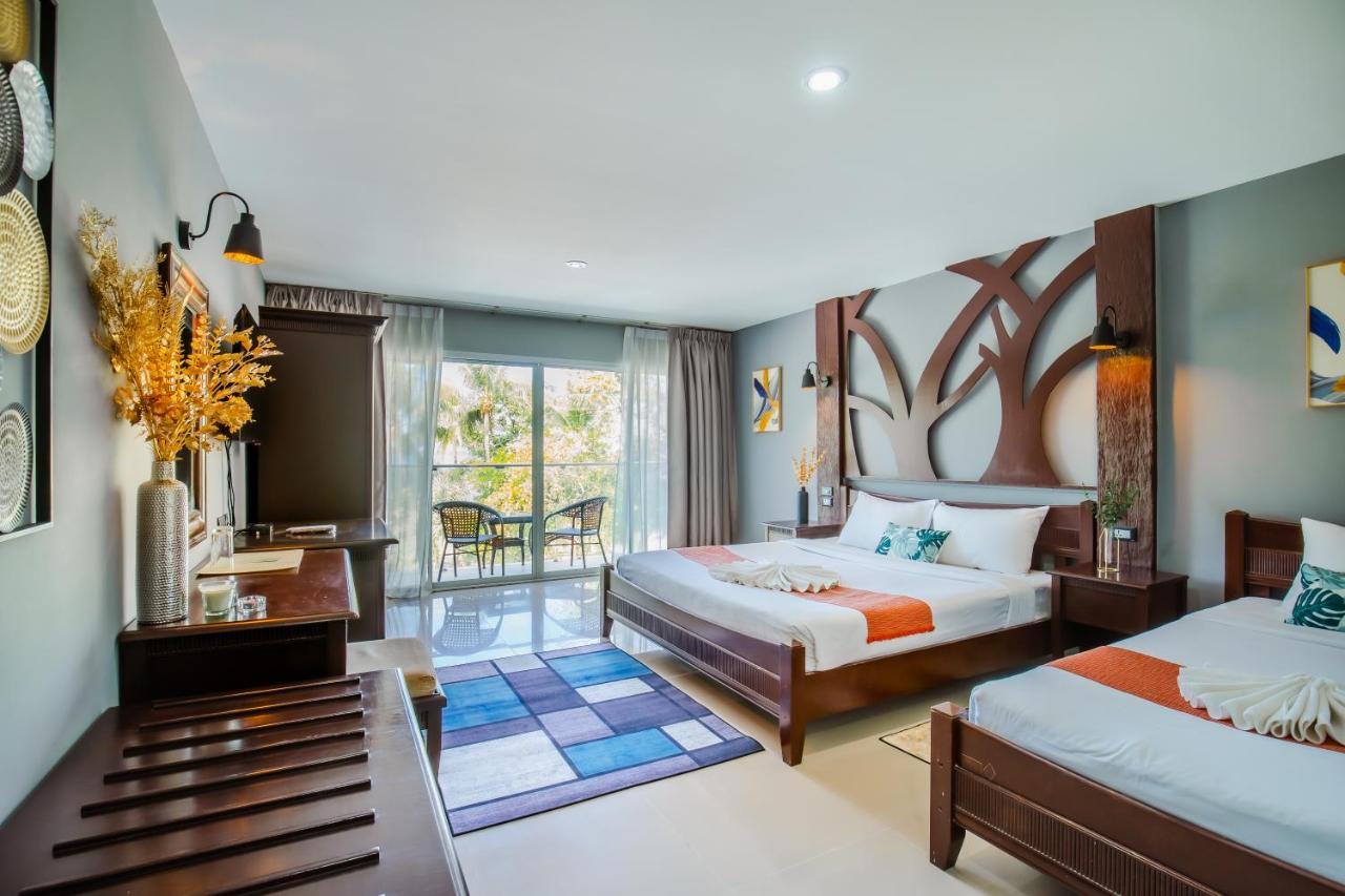 Time Out Hotel Patong Ngoại thất bức ảnh